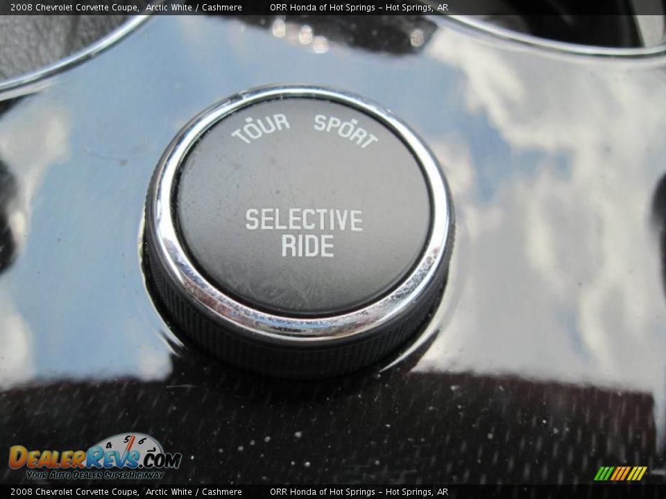 2008 Chevrolet Corvette Coupe Arctic White / Cashmere Photo #24