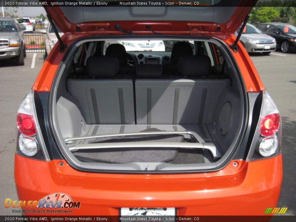 2010 Pontiac Vibe AWD Ignition Orange Metallic / Ebony Photo #25