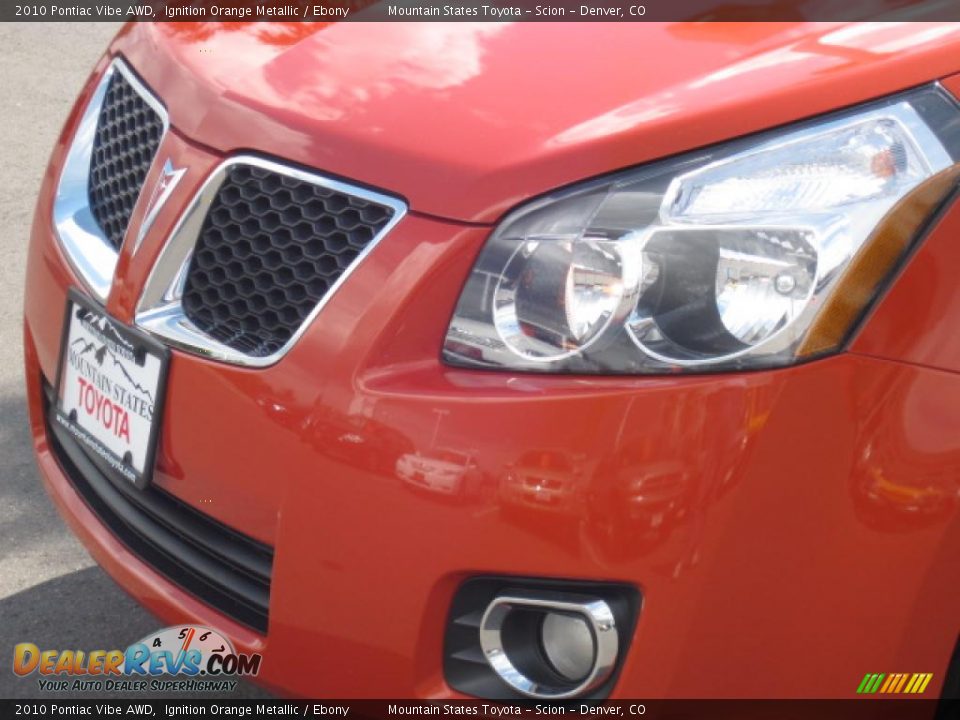 2010 Pontiac Vibe AWD Ignition Orange Metallic / Ebony Photo #28