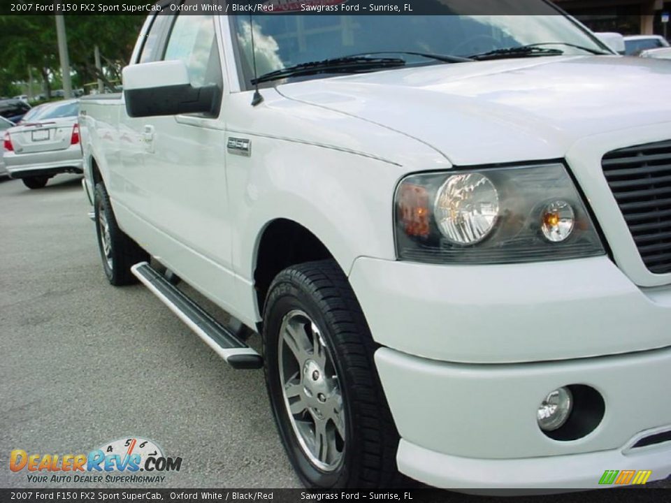 2007 Ford F150 FX2 Sport SuperCab Oxford White / Black/Red Photo #2