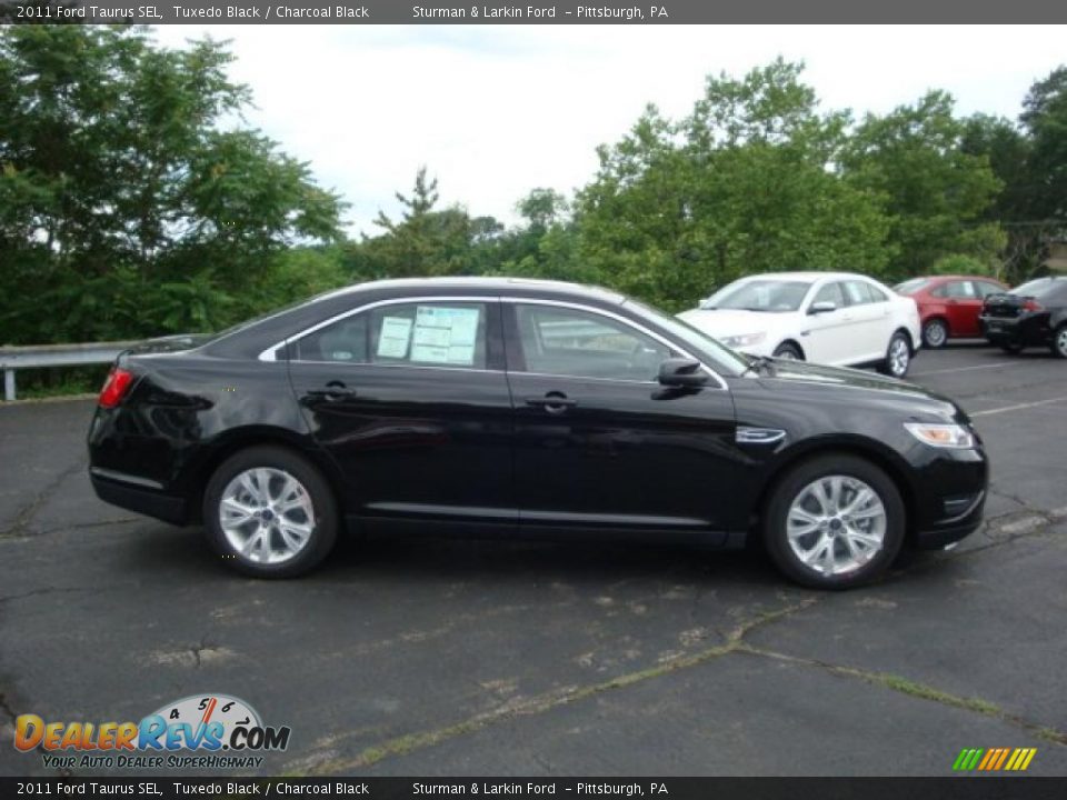 2011 Ford Taurus SEL Tuxedo Black / Charcoal Black Photo #2
