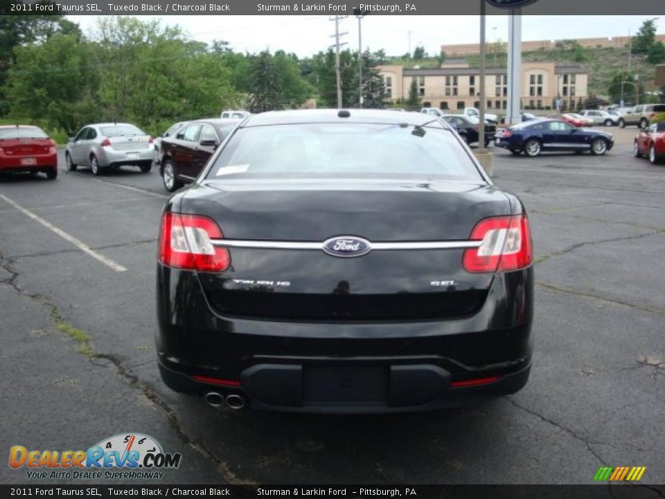 2011 Ford Taurus SEL Tuxedo Black / Charcoal Black Photo #4