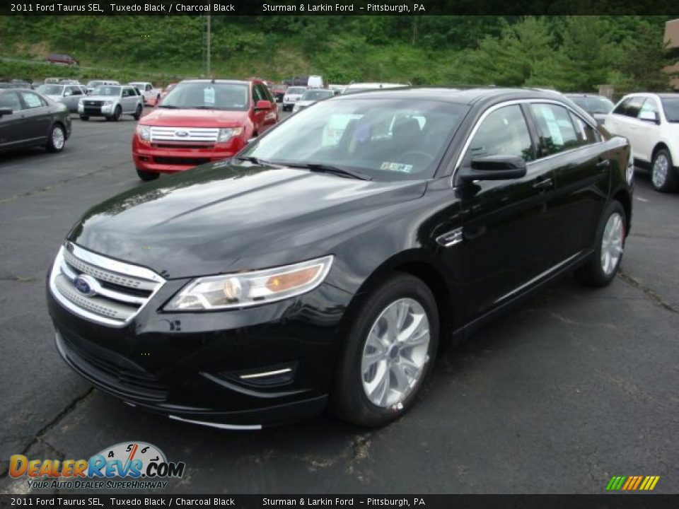 2011 Ford Taurus SEL Tuxedo Black / Charcoal Black Photo #10