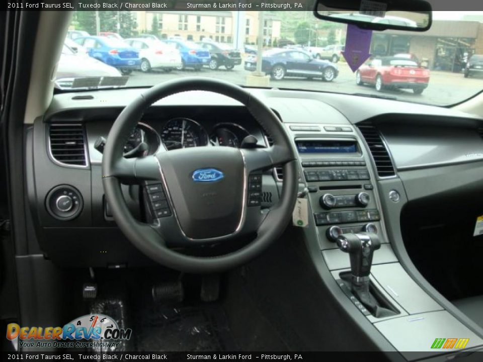 2011 Ford Taurus SEL Tuxedo Black / Charcoal Black Photo #14