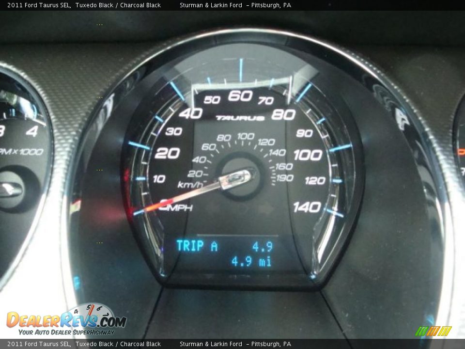 2011 Ford Taurus SEL Tuxedo Black / Charcoal Black Photo #20