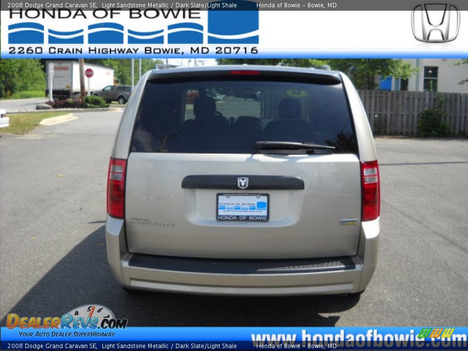 2008 Dodge Grand Caravan SE Light Sandstone Metallic / Dark Slate/Light Shale Photo #4