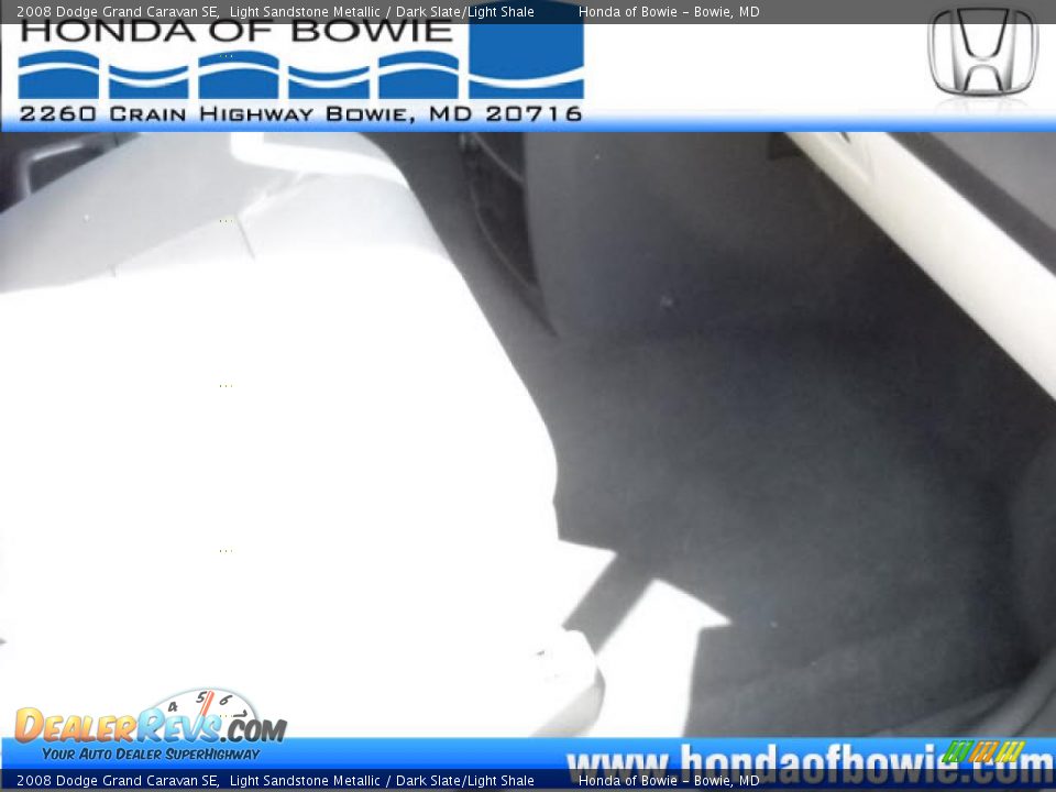 2008 Dodge Grand Caravan SE Light Sandstone Metallic / Dark Slate/Light Shale Photo #18