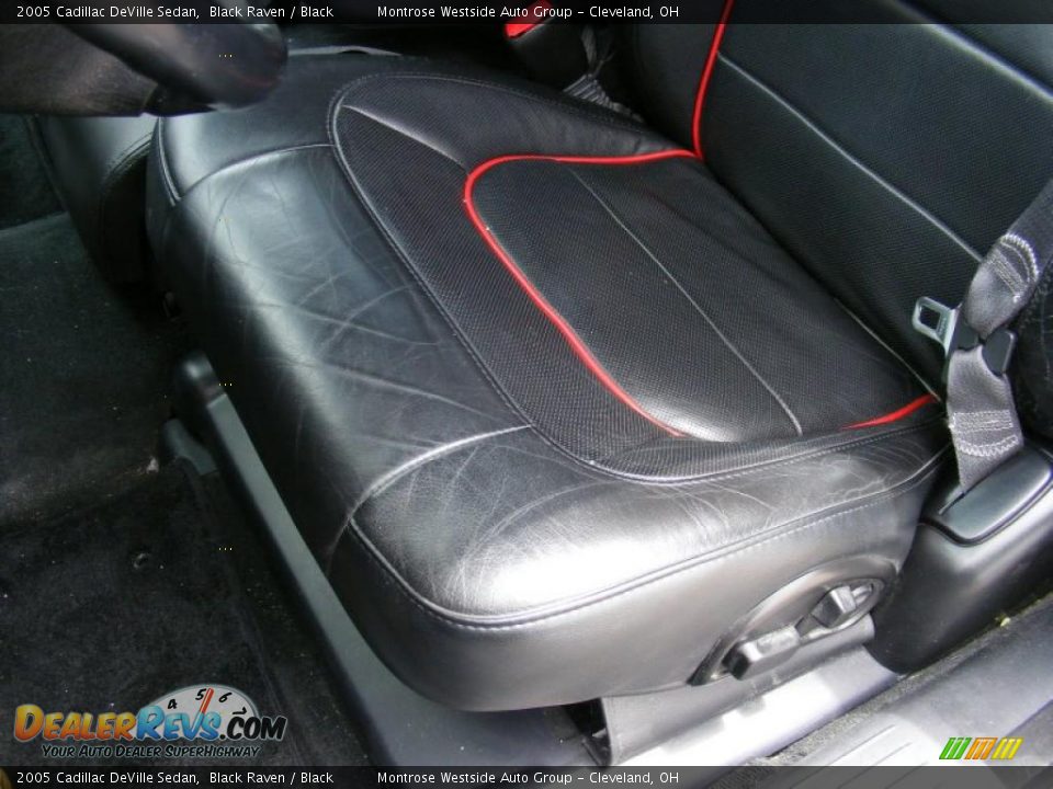 2005 Cadillac DeVille Sedan Black Raven / Black Photo #10