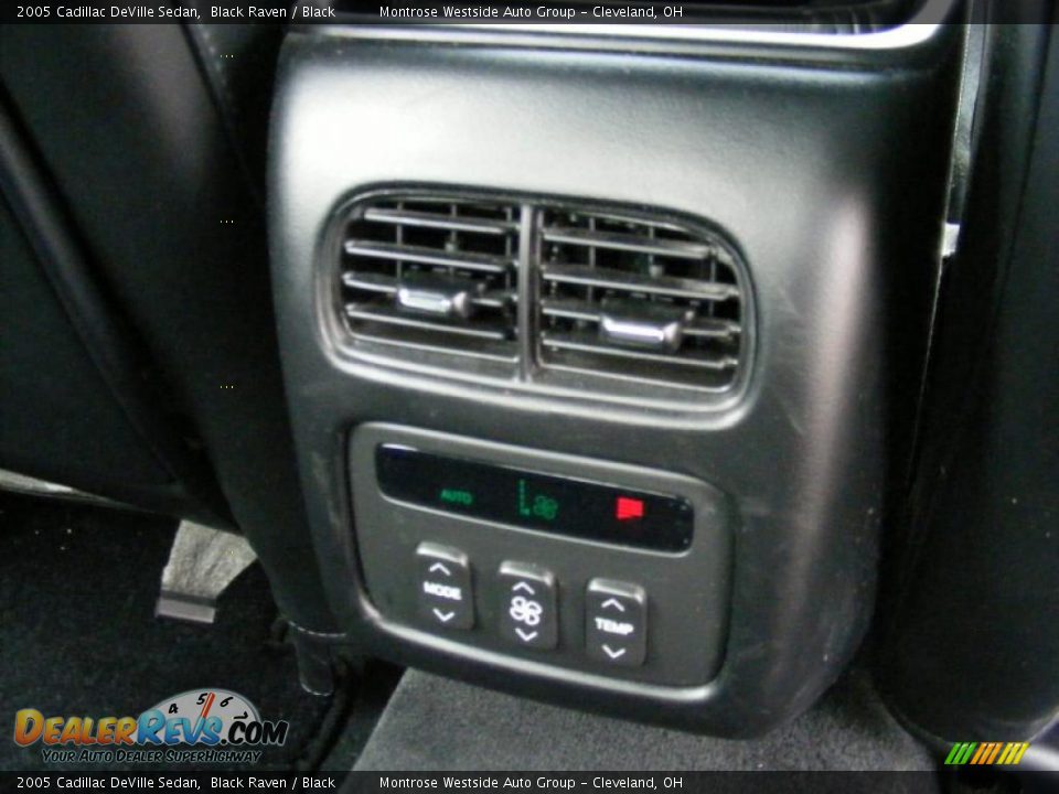 2005 Cadillac DeVille Sedan Black Raven / Black Photo #12