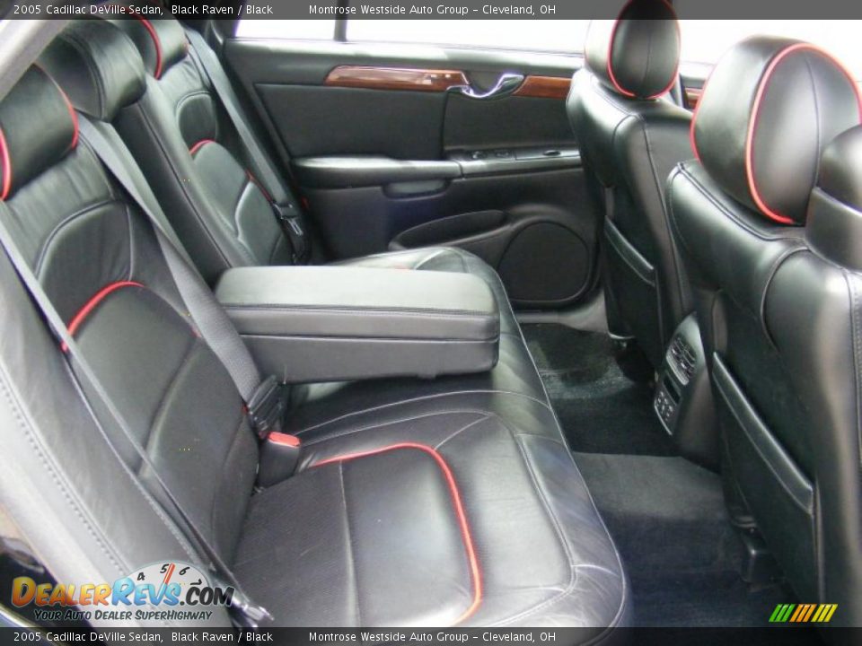 2005 Cadillac DeVille Sedan Black Raven / Black Photo #13