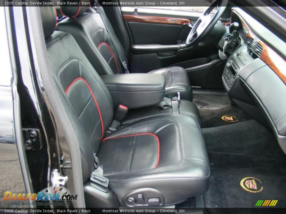 2005 Cadillac DeVille Sedan Black Raven / Black Photo #14