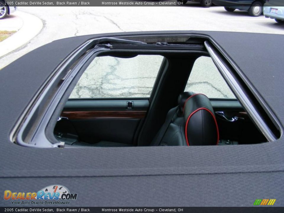 2005 Cadillac DeVille Sedan Black Raven / Black Photo #25