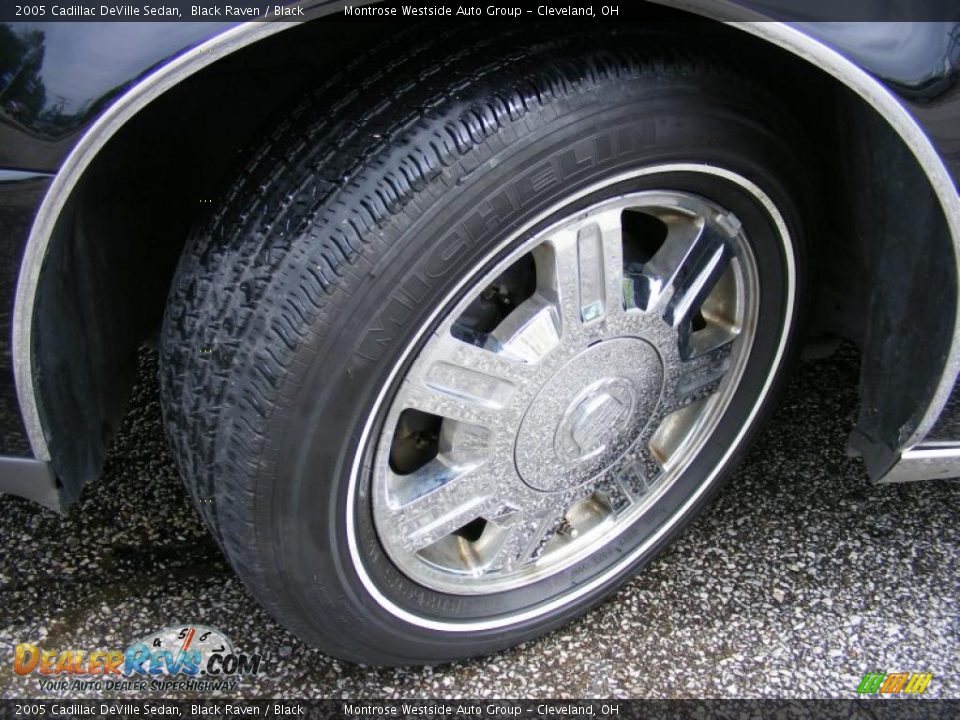 2005 Cadillac DeVille Sedan Black Raven / Black Photo #28