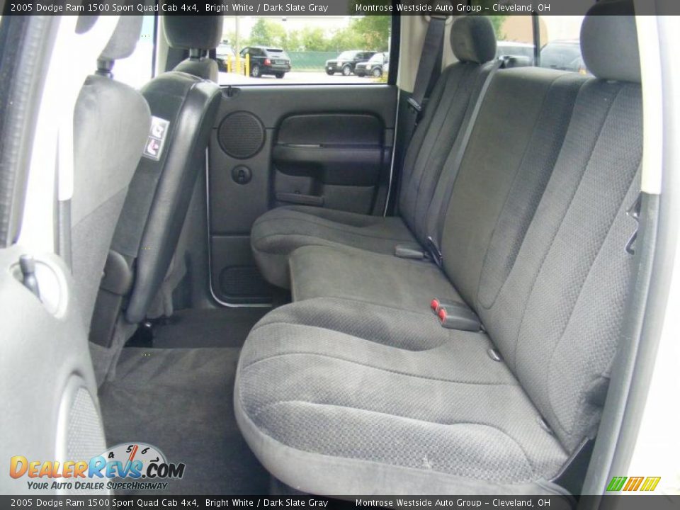 2005 Dodge Ram 1500 Sport Quad Cab 4x4 Bright White / Dark Slate Gray Photo #11