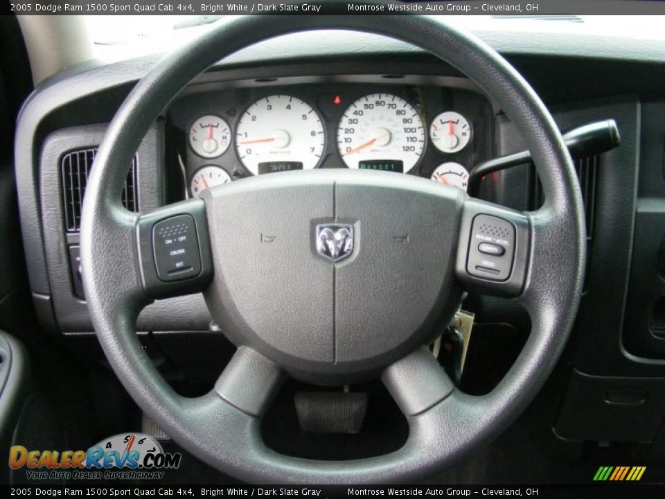 2005 Dodge Ram 1500 Sport Quad Cab 4x4 Bright White / Dark Slate Gray Photo #16