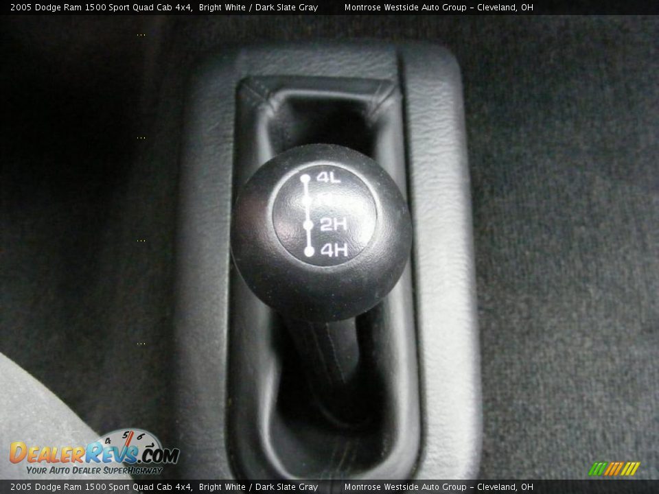 2005 Dodge Ram 1500 Sport Quad Cab 4x4 Bright White / Dark Slate Gray Photo #22
