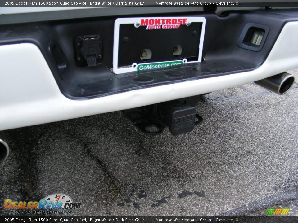 2005 Dodge Ram 1500 Sport Quad Cab 4x4 Bright White / Dark Slate Gray Photo #27