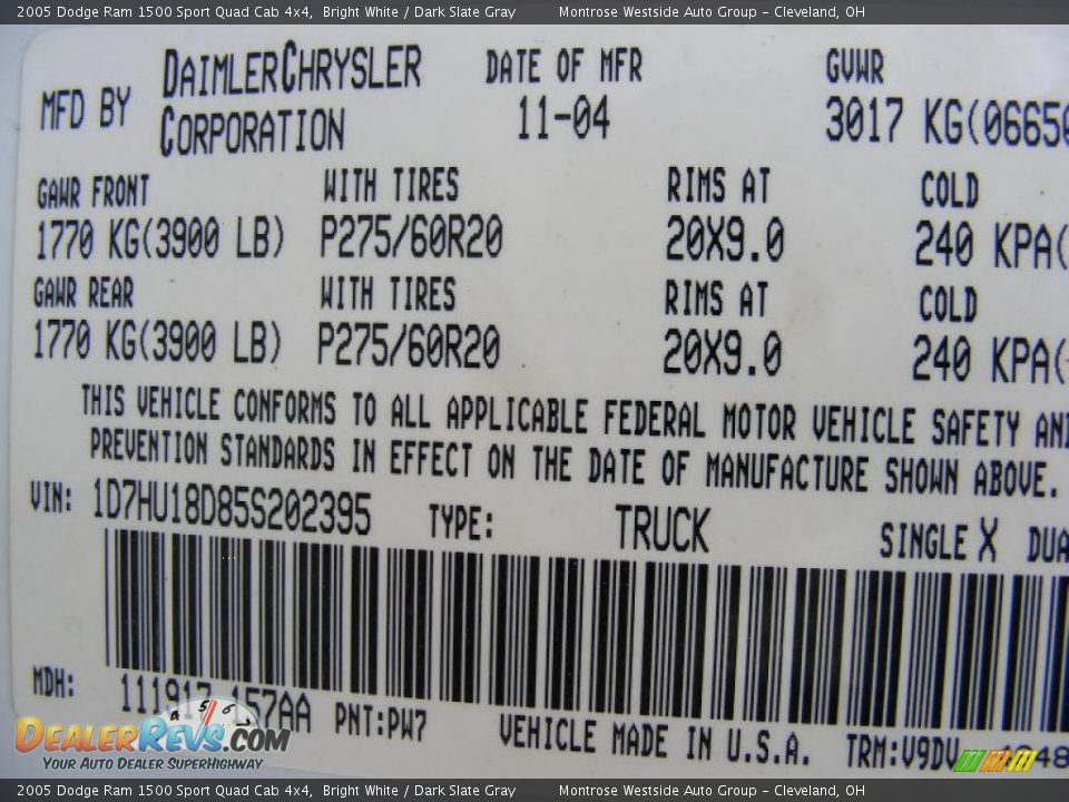 2005 Dodge Ram 1500 Sport Quad Cab 4x4 Bright White / Dark Slate Gray Photo #31