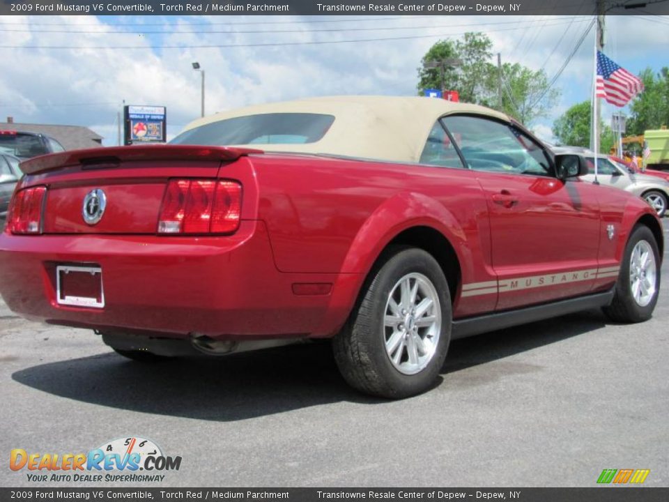 2009 Ford Mustang V6 Convertible Torch Red / Medium Parchment Photo #2
