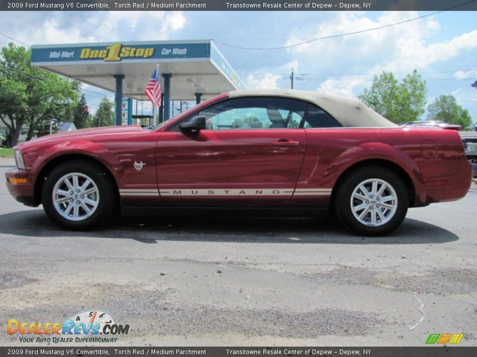 2009 Ford Mustang V6 Convertible Torch Red / Medium Parchment Photo #9