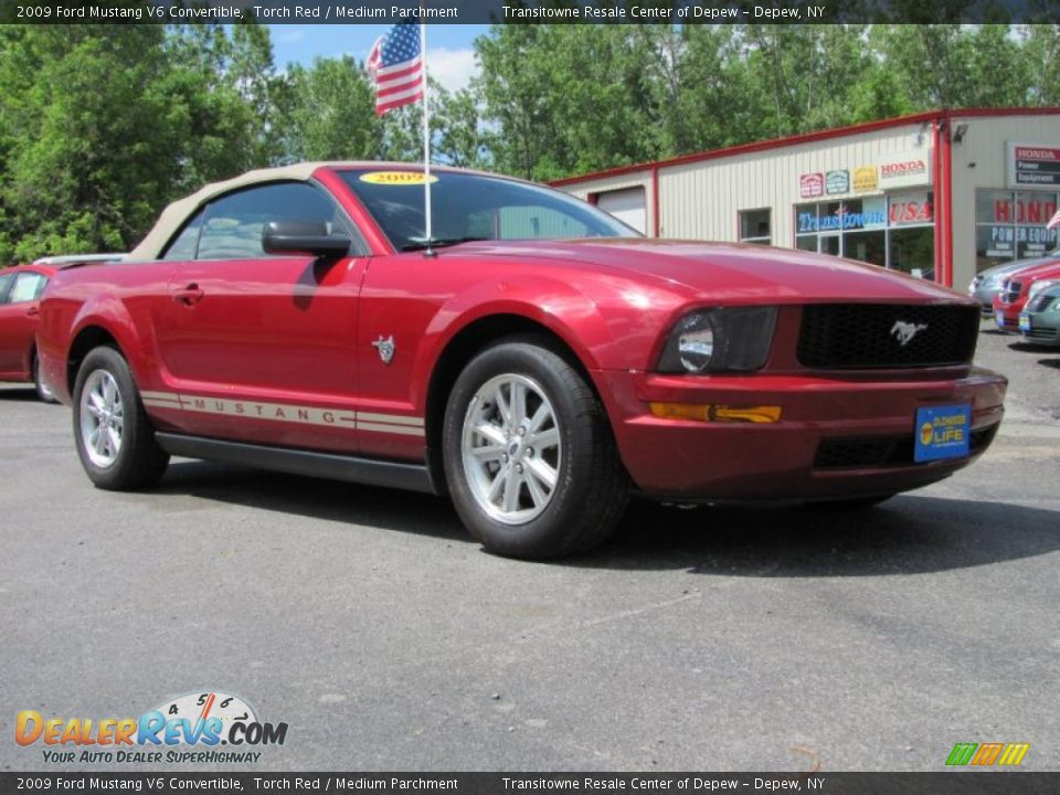 2009 Ford Mustang V6 Convertible Torch Red / Medium Parchment Photo #13