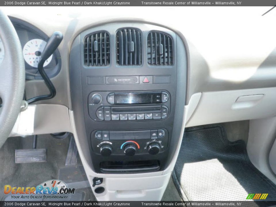 2006 Dodge Caravan SE Midnight Blue Pearl / Dark Khaki/Light Graystone Photo #7
