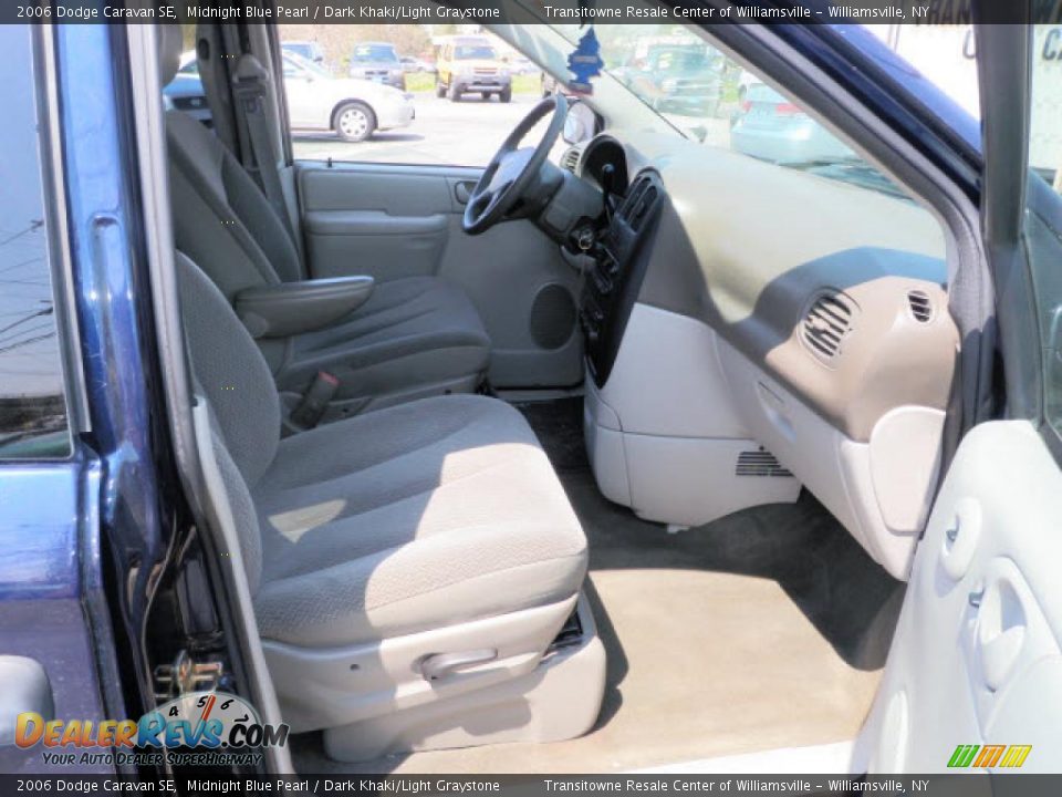 2006 Dodge Caravan SE Midnight Blue Pearl / Dark Khaki/Light Graystone Photo #11