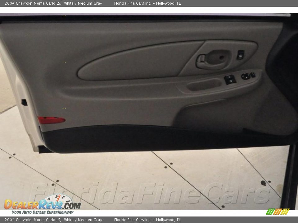 2004 Chevrolet Monte Carlo LS White / Medium Gray Photo #11