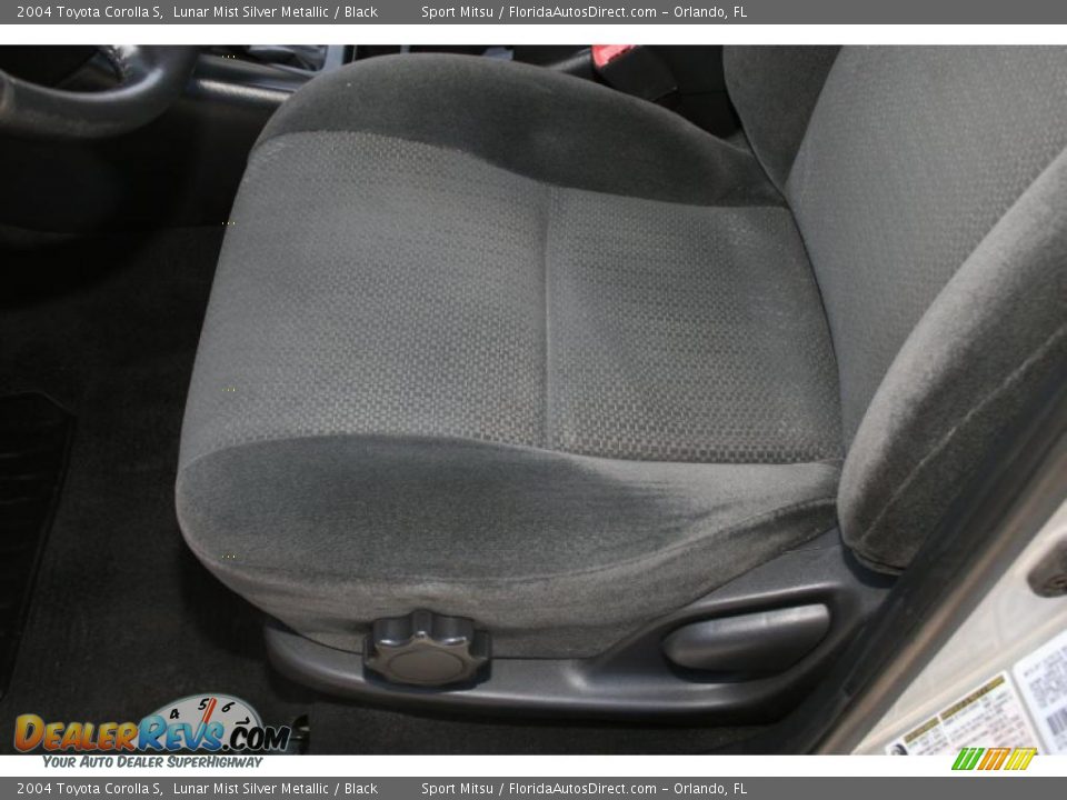2004 Toyota Corolla S Lunar Mist Silver Metallic / Black Photo #16