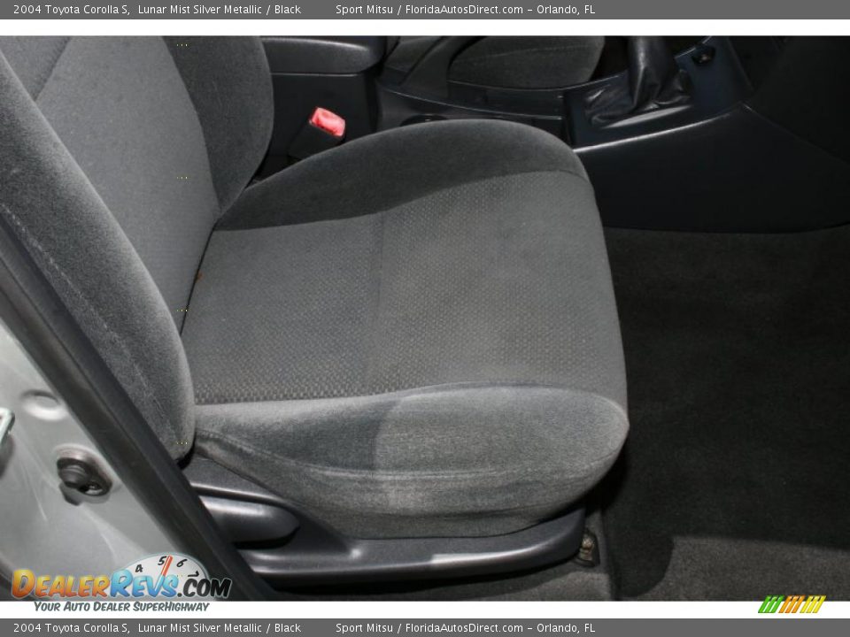 2004 Toyota Corolla S Lunar Mist Silver Metallic / Black Photo #19