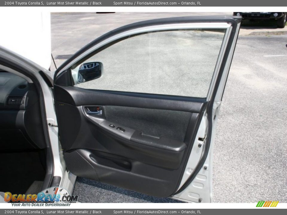 2004 Toyota Corolla S Lunar Mist Silver Metallic / Black Photo #20