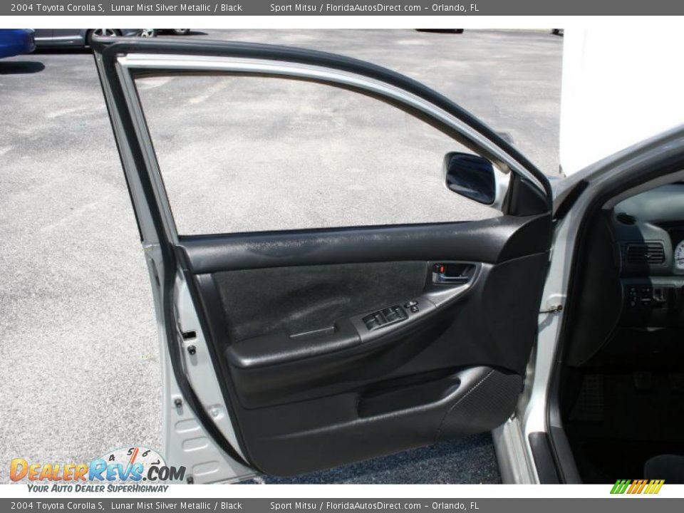 2004 Toyota Corolla S Lunar Mist Silver Metallic / Black Photo #26