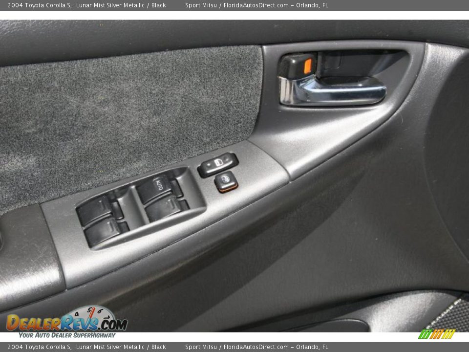 2004 Toyota Corolla S Lunar Mist Silver Metallic / Black Photo #27