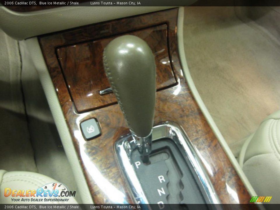 2006 Cadillac DTS Blue Ice Metallic / Shale Photo #4