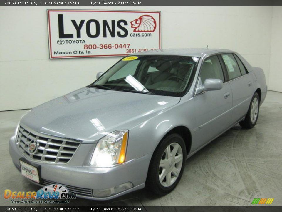 2006 Cadillac DTS Blue Ice Metallic / Shale Photo #26