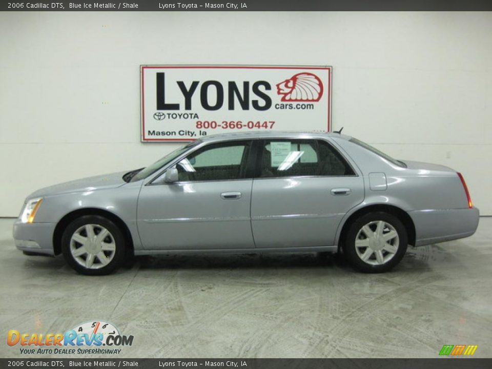 2006 Cadillac DTS Blue Ice Metallic / Shale Photo #28