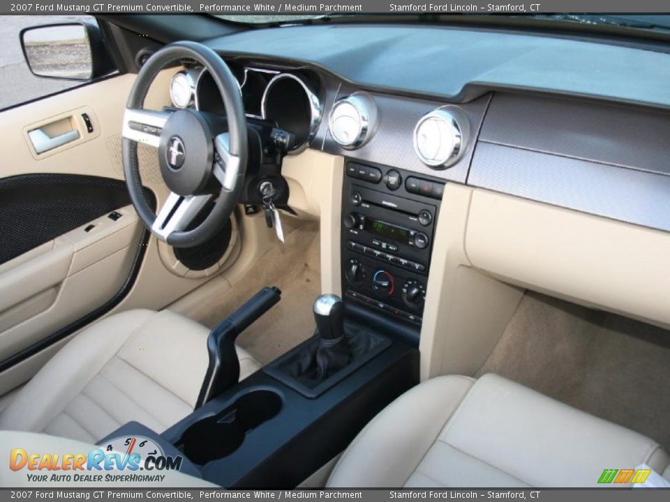 2007 Ford Mustang GT Premium Convertible Performance White / Medium Parchment Photo #3