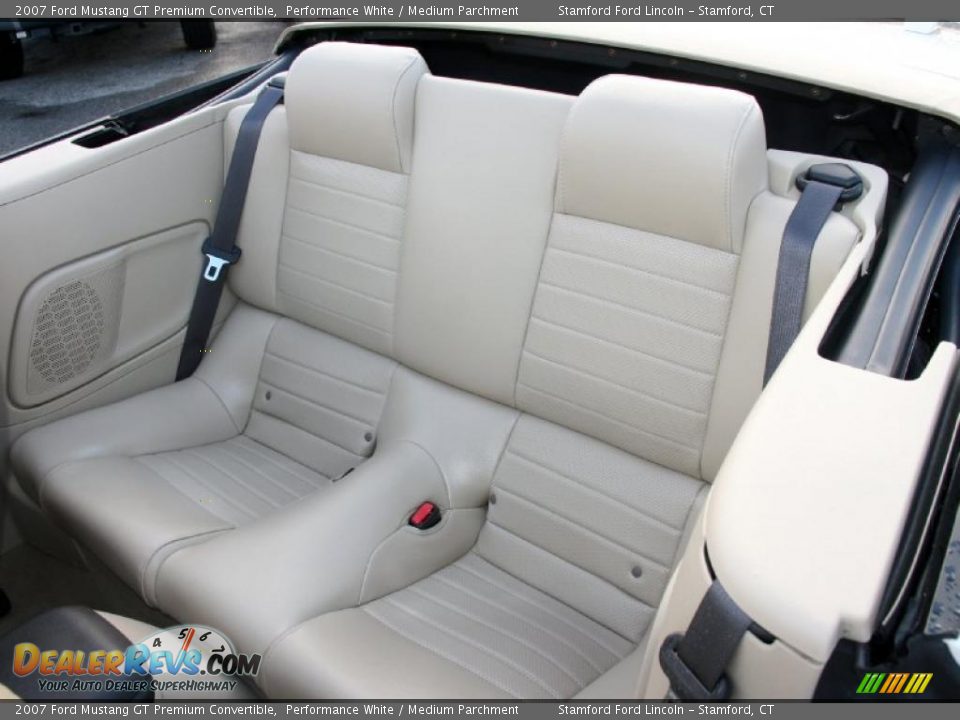2007 Ford Mustang GT Premium Convertible Performance White / Medium Parchment Photo #13