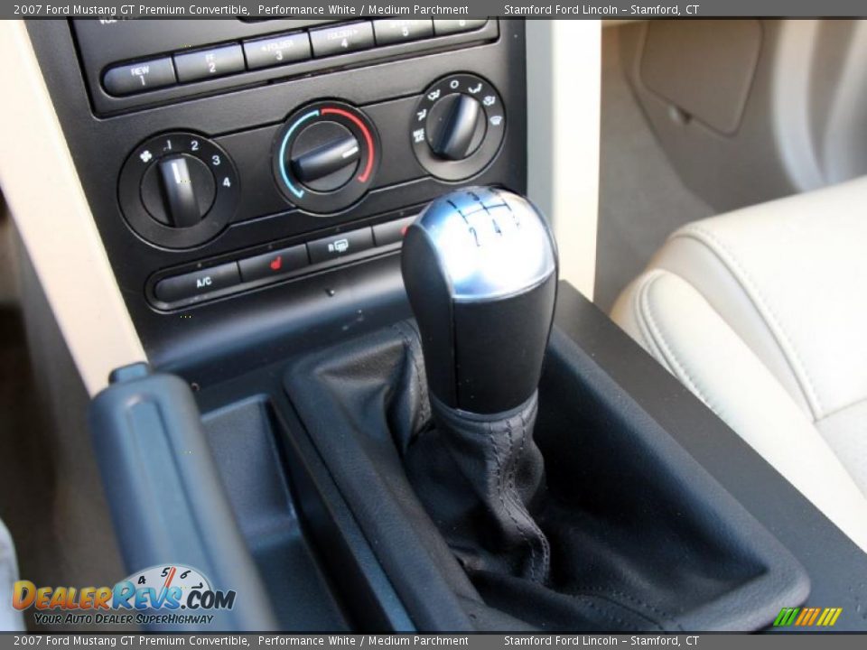 2007 Ford Mustang GT Premium Convertible Performance White / Medium Parchment Photo #16