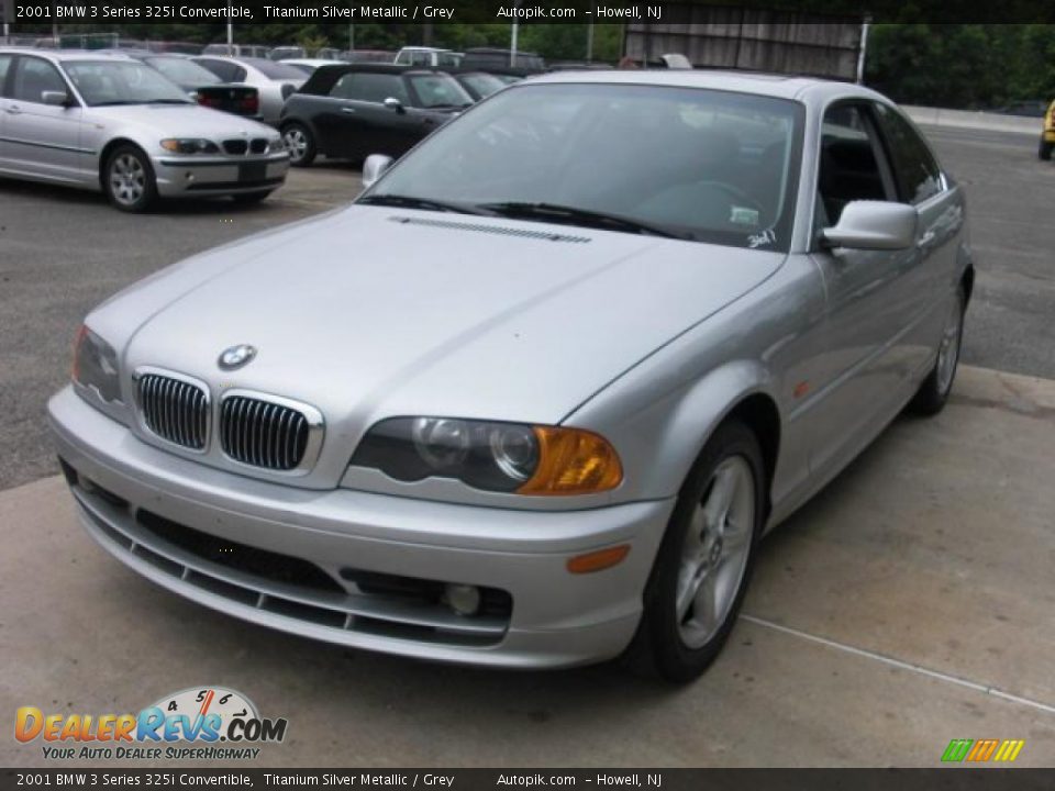 2001 BMW 3 Series 325i Convertible Titanium Silver Metallic / Grey Photo #3