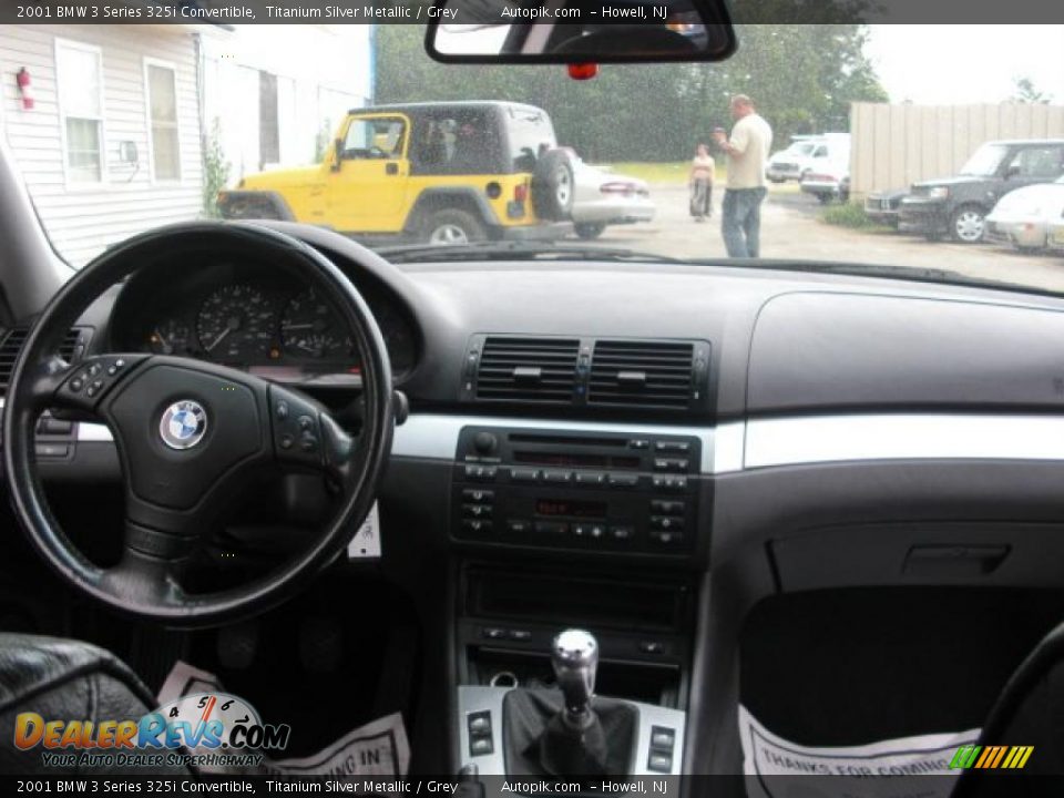 2001 BMW 3 Series 325i Convertible Titanium Silver Metallic / Grey Photo #12