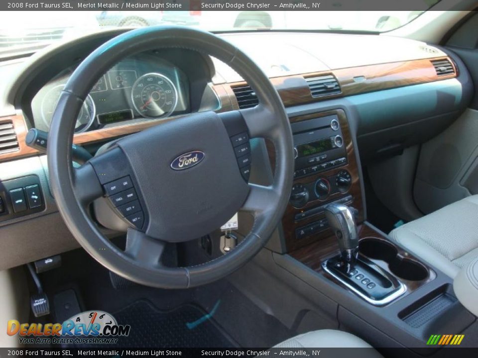 2008 Ford Taurus SEL Merlot Metallic / Medium Light Stone Photo #10