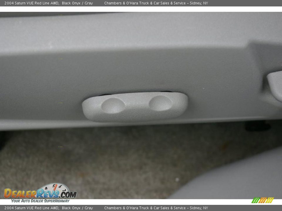 2004 Saturn VUE Red Line AWD Black Onyx / Gray Photo #4