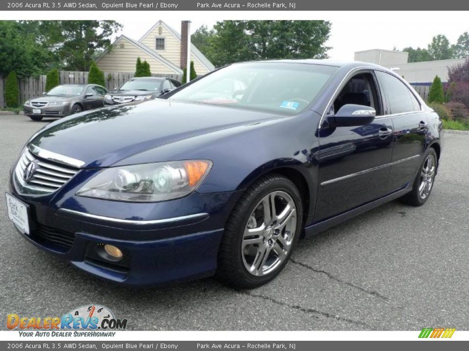 Front 3/4 View of 2006 Acura RL 3.5 AWD Sedan Photo #6