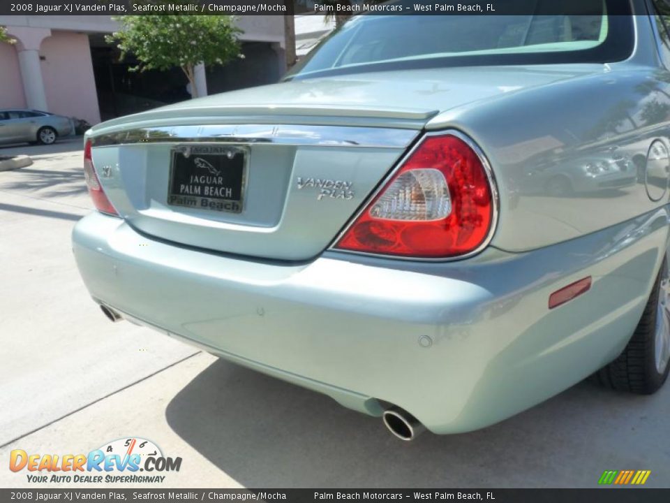 2008 Jaguar XJ Vanden Plas Seafrost Metallic / Champagne/Mocha Photo #7