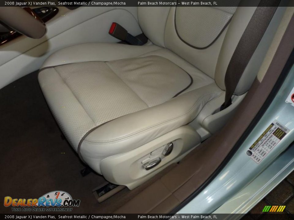 2008 Jaguar XJ Vanden Plas Seafrost Metallic / Champagne/Mocha Photo #22
