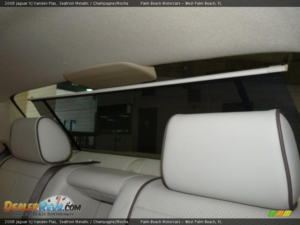2008 Jaguar XJ Vanden Plas Seafrost Metallic / Champagne/Mocha Photo #26