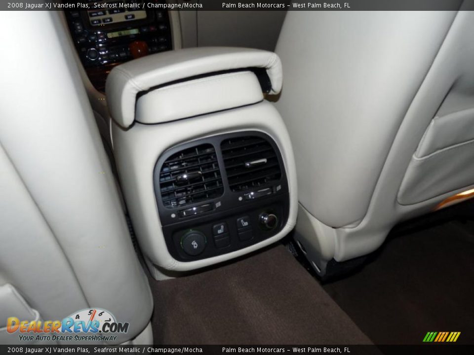 2008 Jaguar XJ Vanden Plas Seafrost Metallic / Champagne/Mocha Photo #27