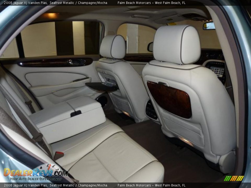 2008 Jaguar XJ Vanden Plas Seafrost Metallic / Champagne/Mocha Photo #28