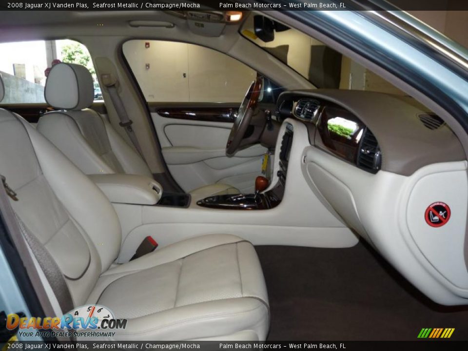 2008 Jaguar XJ Vanden Plas Seafrost Metallic / Champagne/Mocha Photo #31